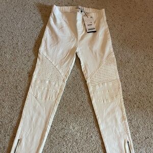 Beulah White Moto jeans leggings Size large New With Tags